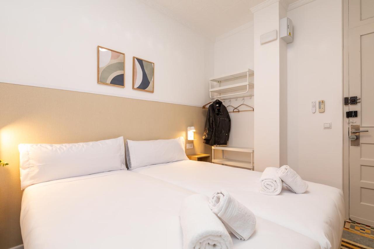 ולנסיה Pension Alicante By Moontels מראה חיצוני תמונה