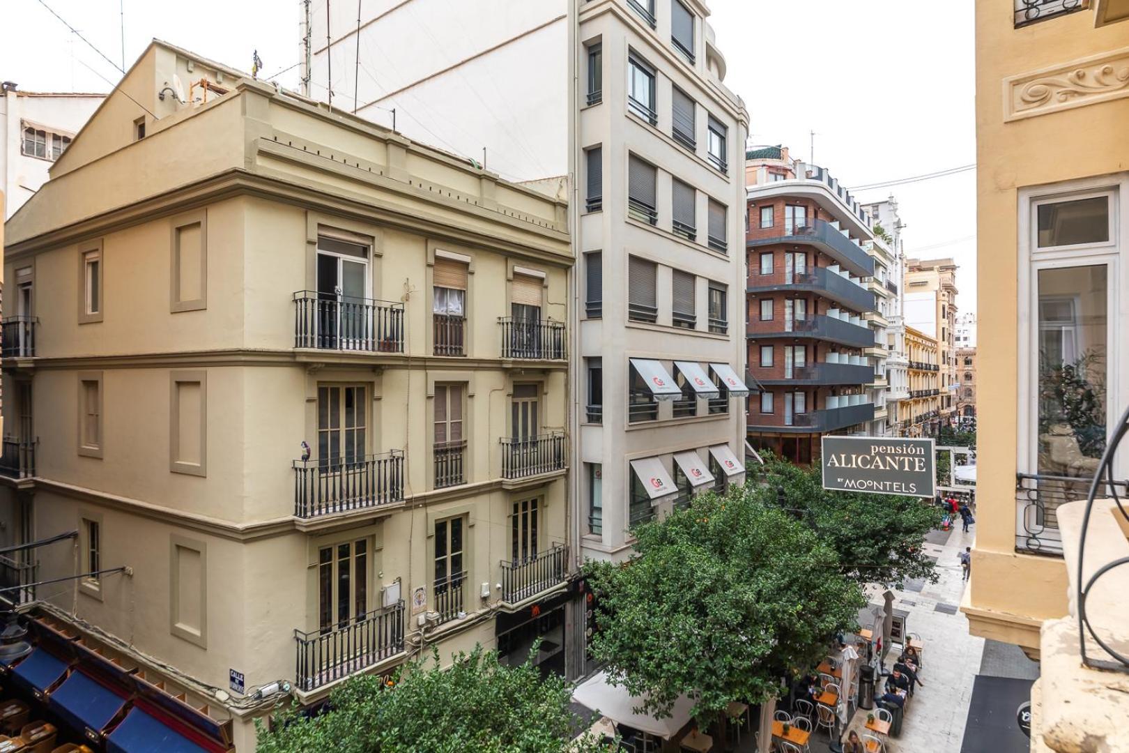 ולנסיה Pension Alicante By Moontels מראה חיצוני תמונה