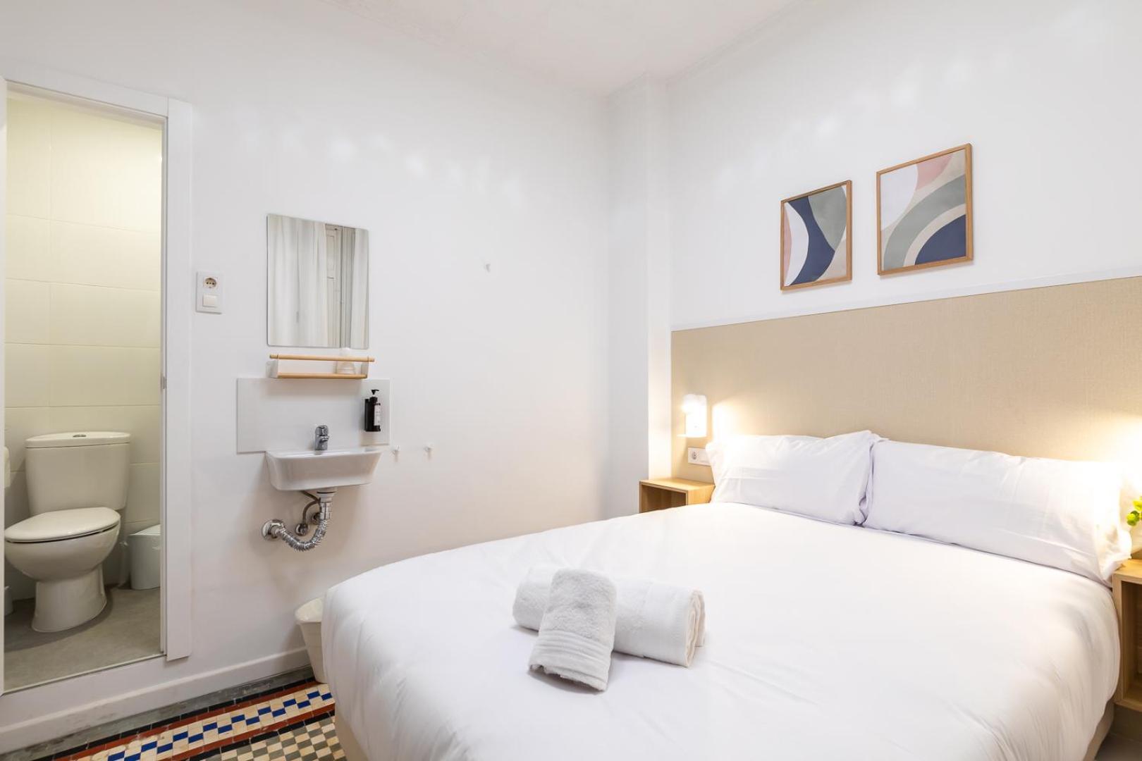 ולנסיה Pension Alicante By Moontels מראה חיצוני תמונה