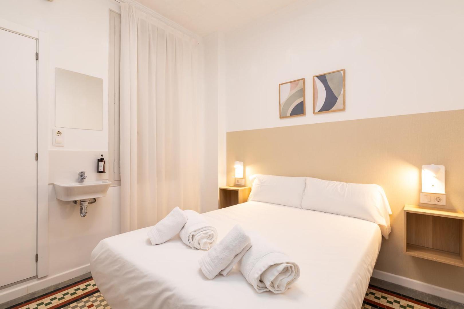 ולנסיה Pension Alicante By Moontels מראה חיצוני תמונה