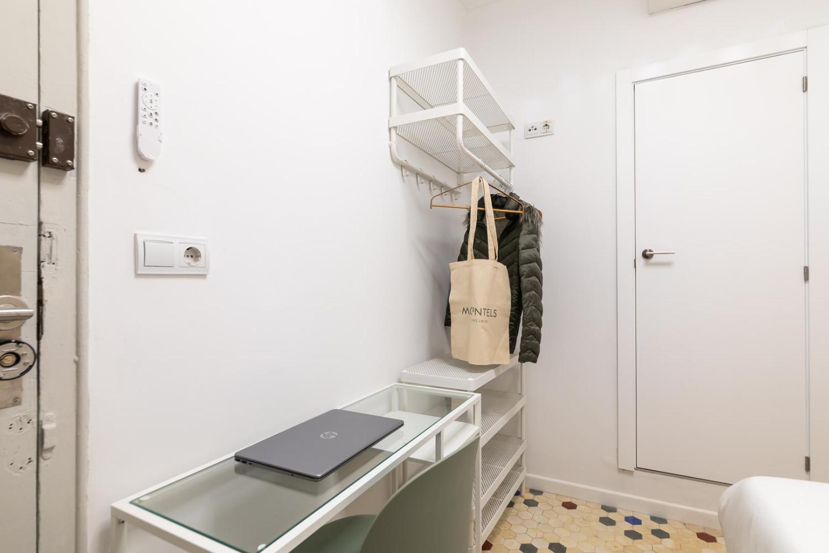 ולנסיה Pension Alicante By Moontels מראה חיצוני תמונה