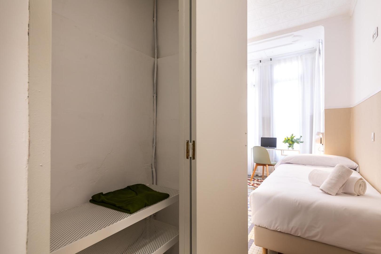 ולנסיה Pension Alicante By Moontels מראה חיצוני תמונה
