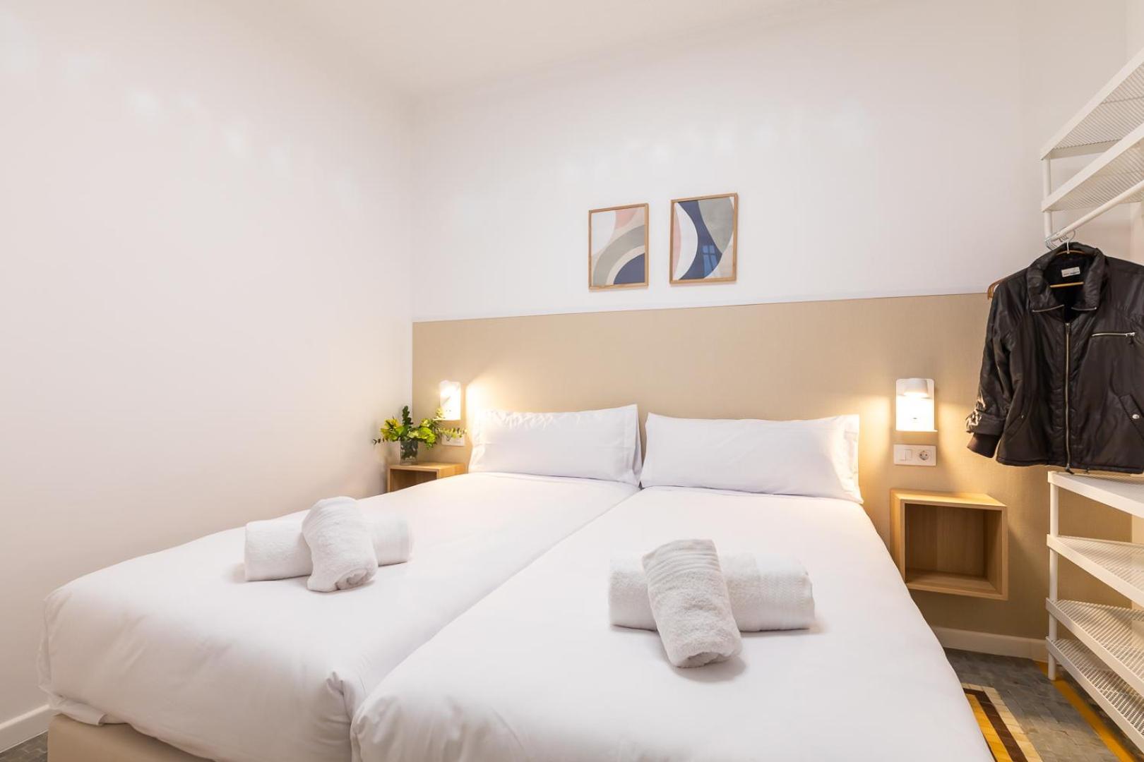 ולנסיה Pension Alicante By Moontels מראה חיצוני תמונה