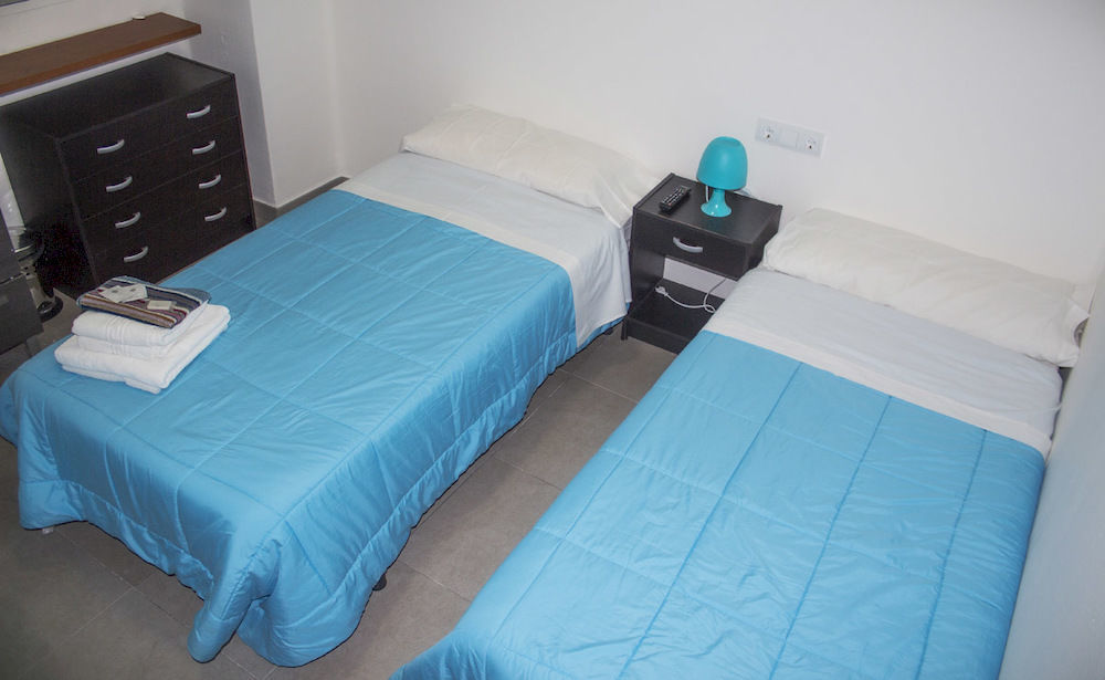 ולנסיה Pension Alicante By Moontels מראה חיצוני תמונה